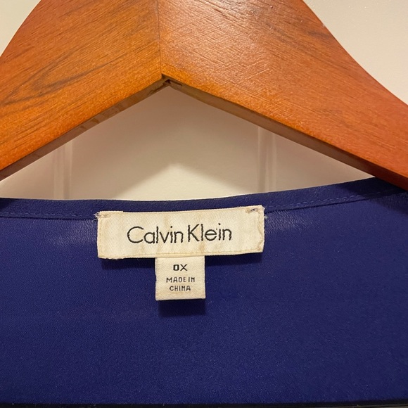 Calvin Klein blouse - Picture 3 of 3